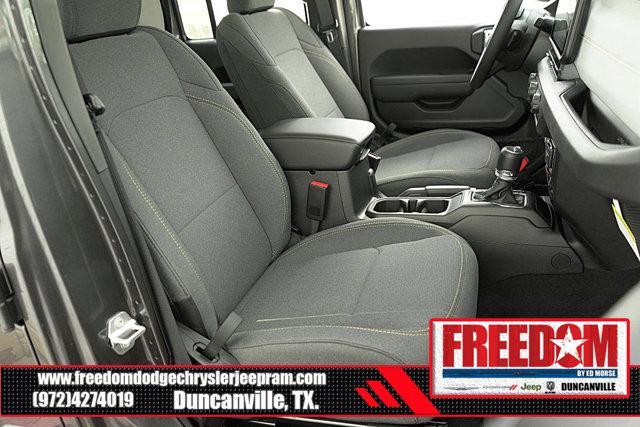 new 2025 Jeep Gladiator car, priced at $40,368