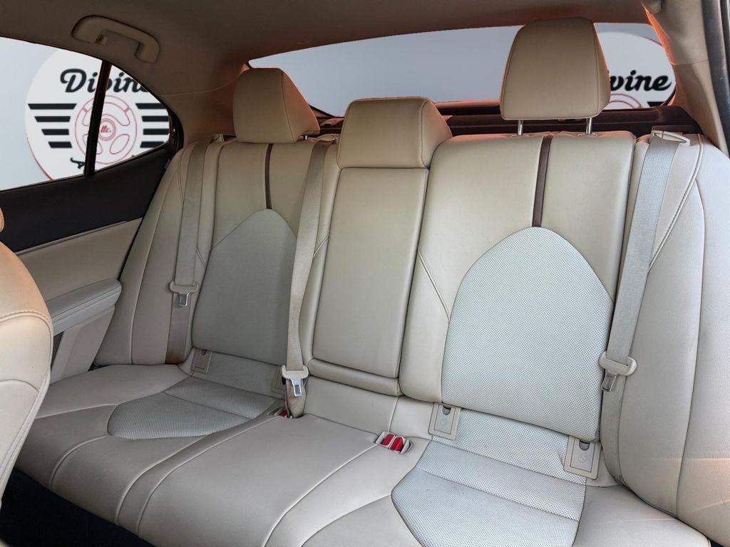 used 2020 Toyota Camry Hybrid car, priced at $18,999