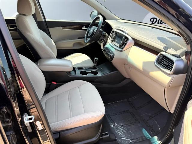 used 2018 Kia Sorento car, priced at $14,999