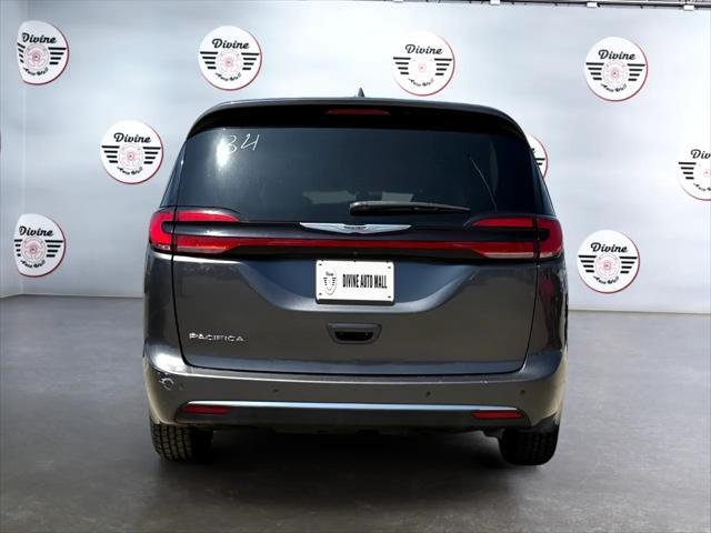 used 2022 Chrysler Pacifica car, priced at $18,999