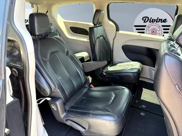 used 2022 Chrysler Pacifica car, priced at $18,999