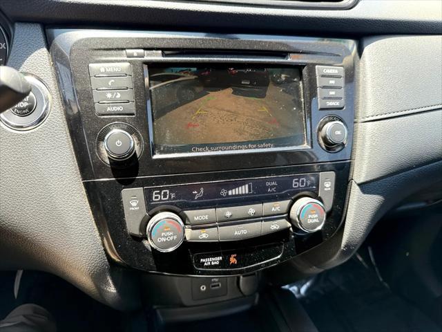 used 2019 Nissan Rogue car, priced at $13,899