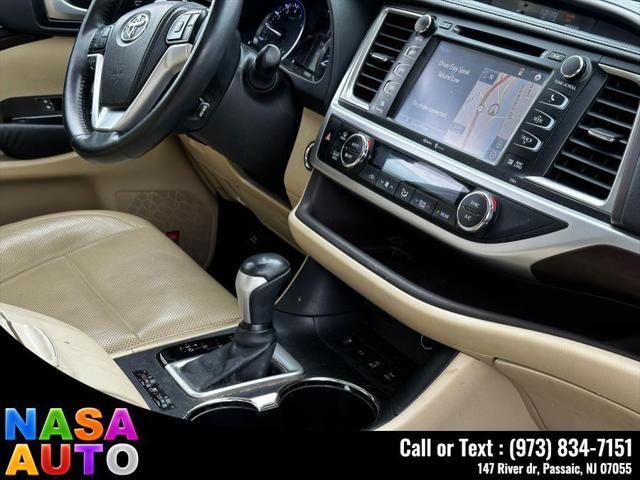 used 2015 Toyota Highlander car, priced at $15,999