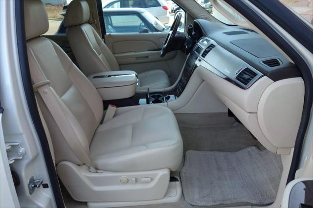 used 2008 Cadillac Escalade car, priced at $21,990