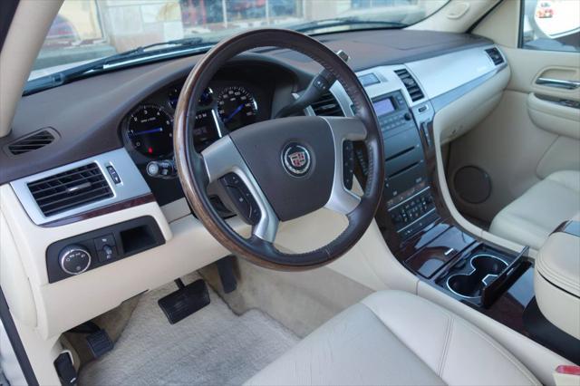 used 2008 Cadillac Escalade car, priced at $21,990