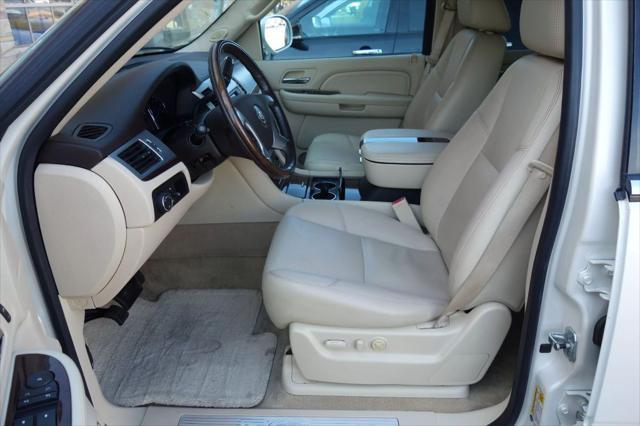 used 2008 Cadillac Escalade car, priced at $21,990