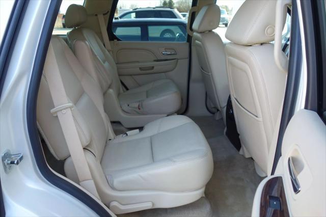 used 2008 Cadillac Escalade car, priced at $21,990