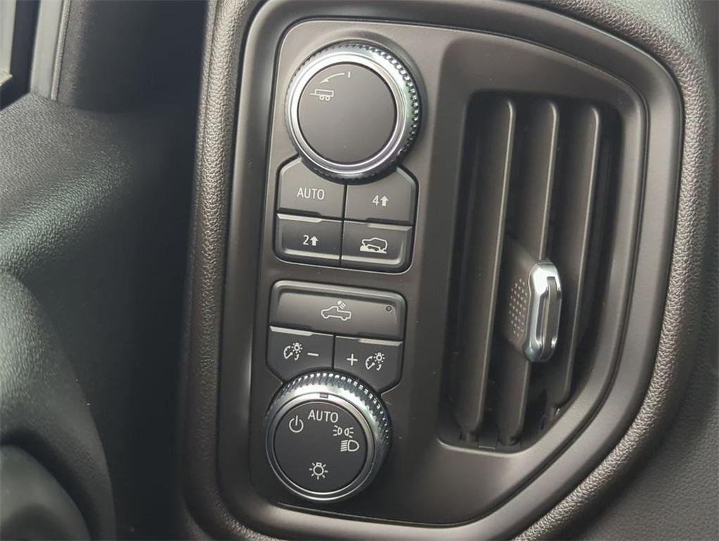 used 2025 GMC Sierra 1500 car, priced at $40,998