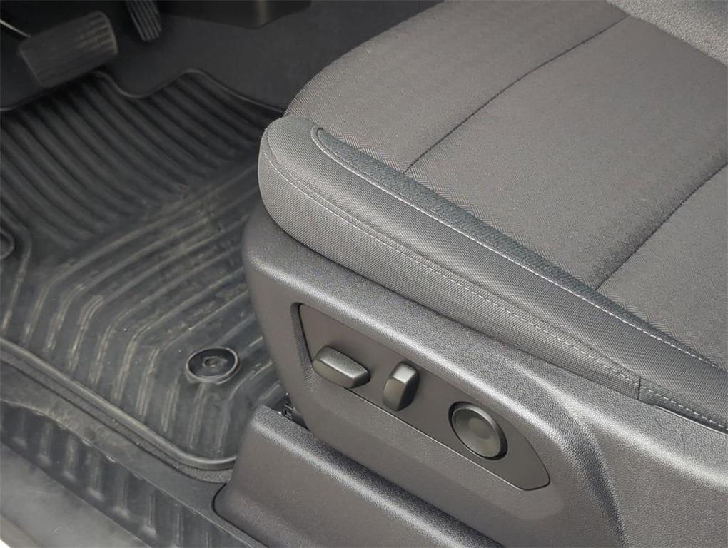 used 2025 GMC Sierra 1500 car, priced at $40,998