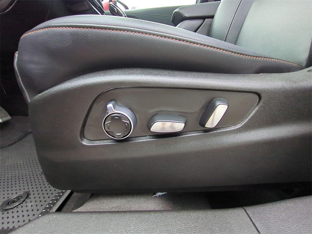 used 2023 Cadillac XT4 car, priced at $31,998