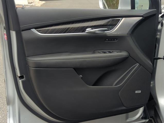 used 2020 Cadillac XT6 car, priced at $27,995