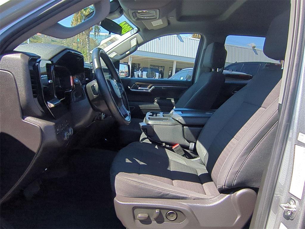 used 2024 Chevrolet Silverado 1500 car, priced at $33,998