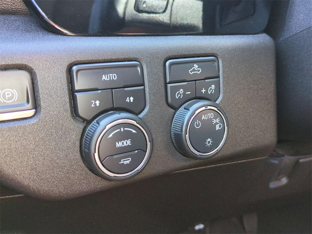 used 2024 Chevrolet Silverado 1500 car, priced at $33,998