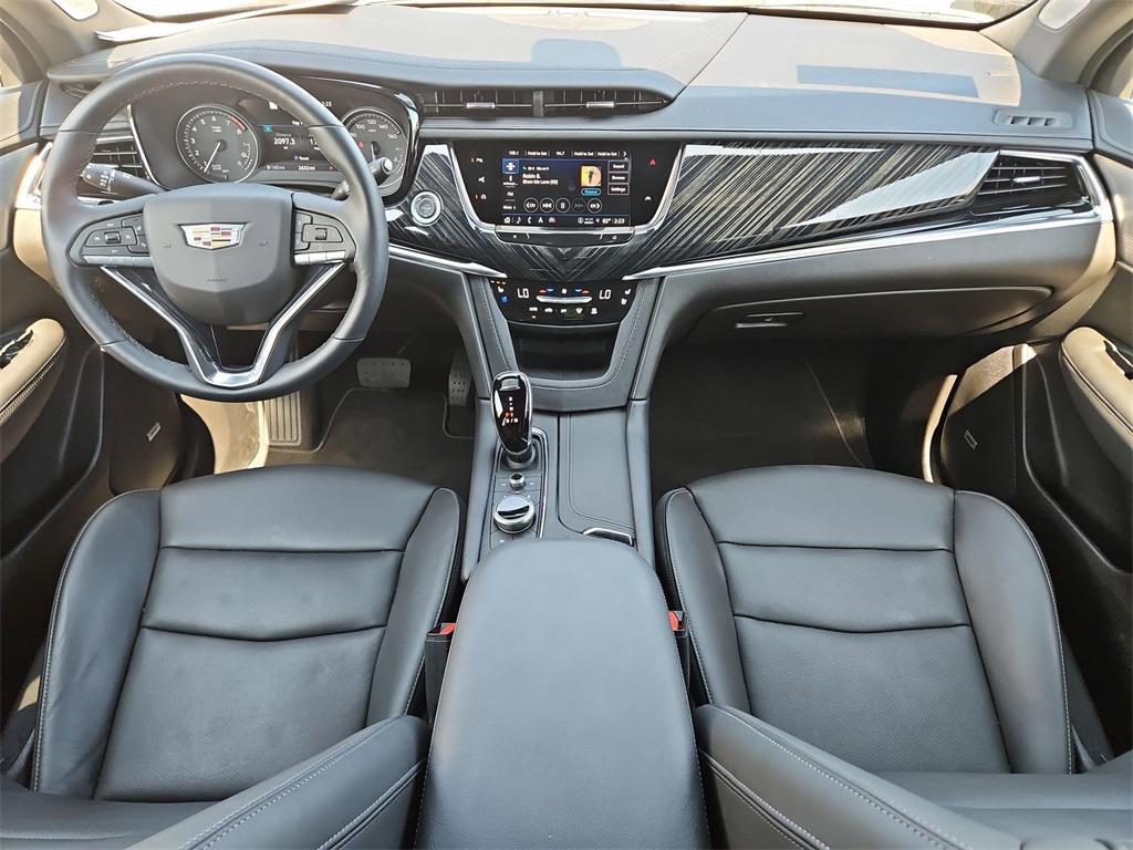 used 2025 Cadillac XT6 car, priced at $49,888