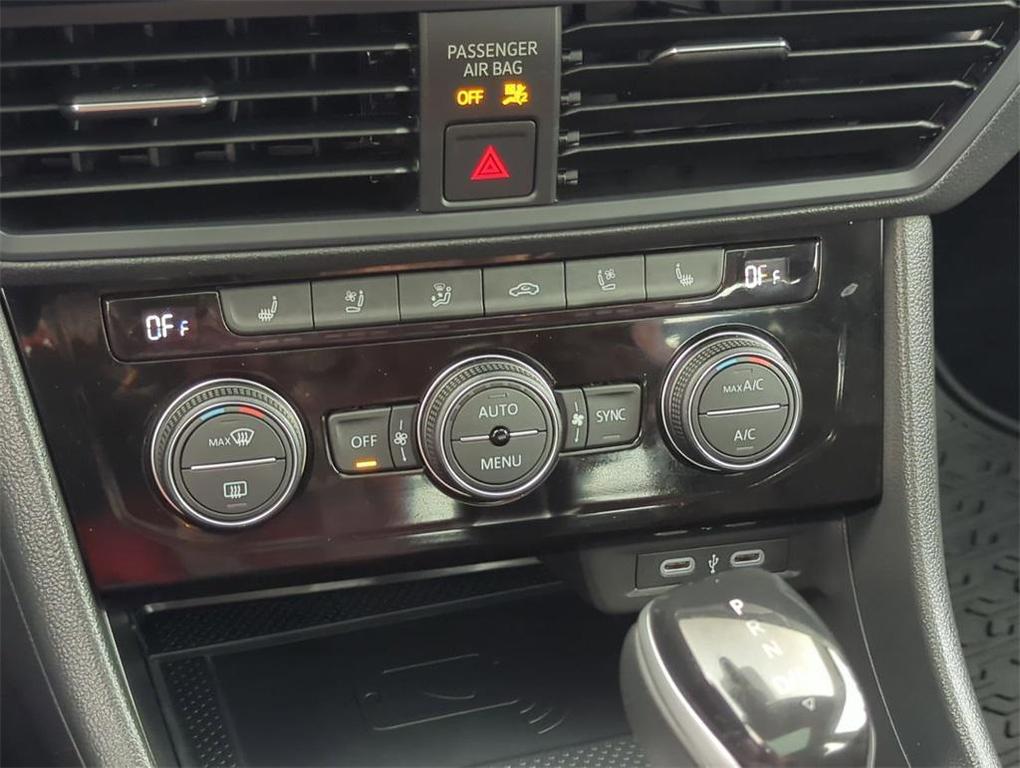 used 2023 Volkswagen Jetta car, priced at $20,998