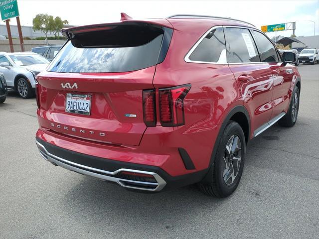 used 2022 Kia Sorento Hybrid car, priced at $26,122