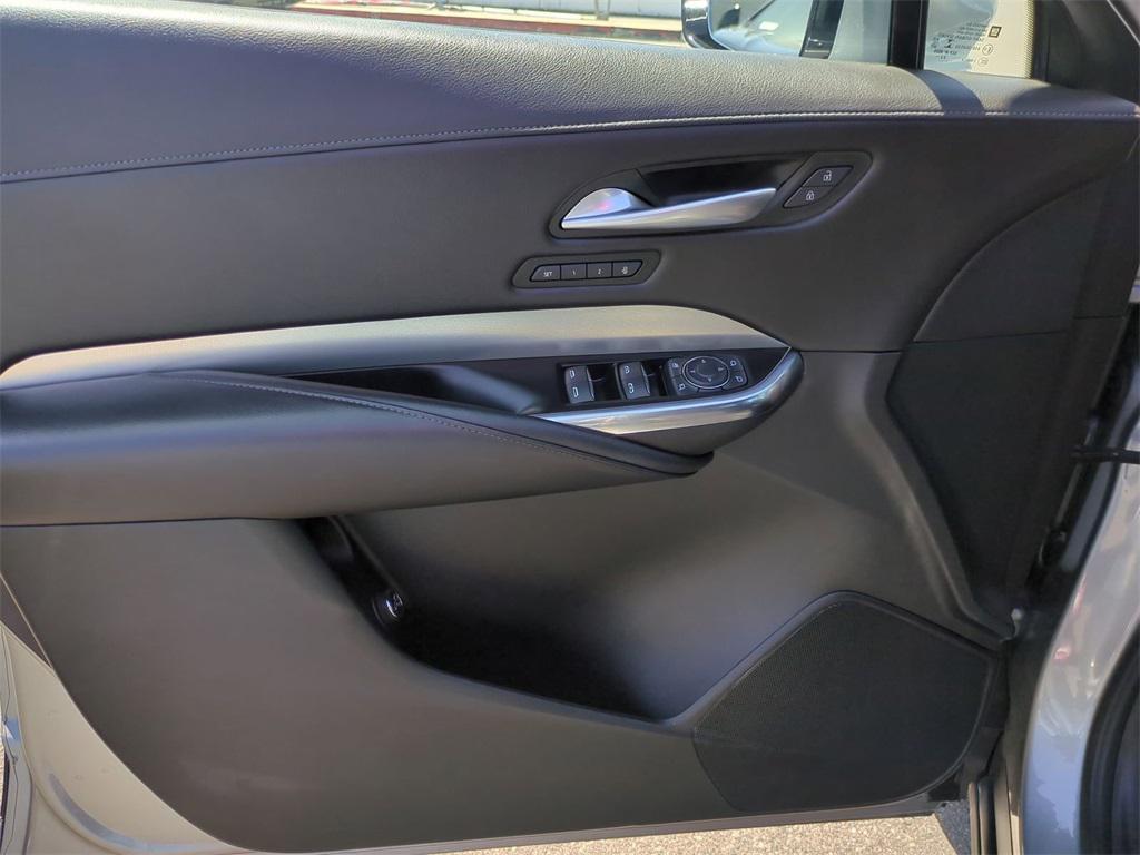used 2023 Cadillac XT4 car, priced at $24,598