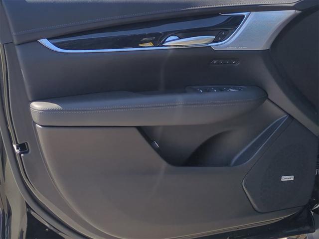 used 2025 Cadillac XT5 car, priced at $49,071