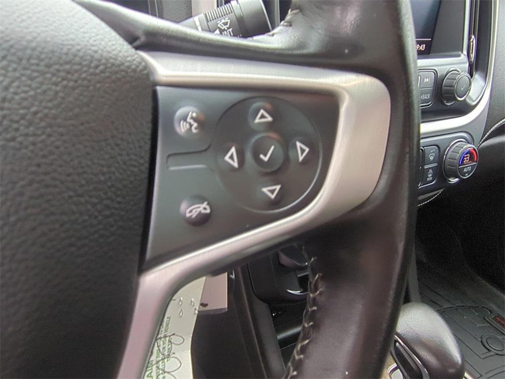 used 2022 GMC Canyon car, priced at $29,998