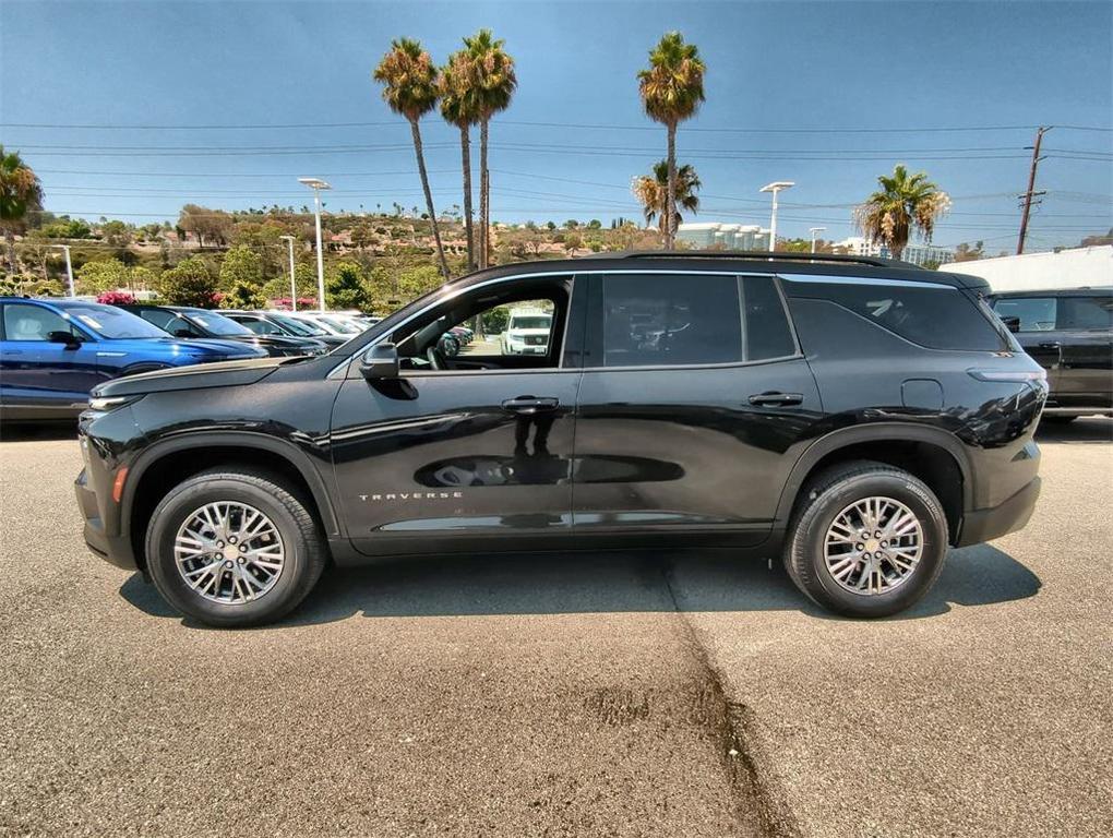 used 2025 Chevrolet Traverse car, priced at $38,998