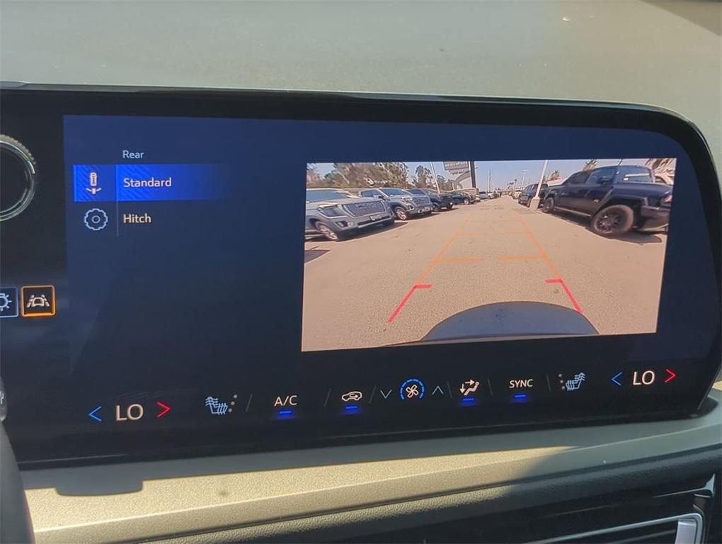 used 2025 Chevrolet Traverse car, priced at $36,998