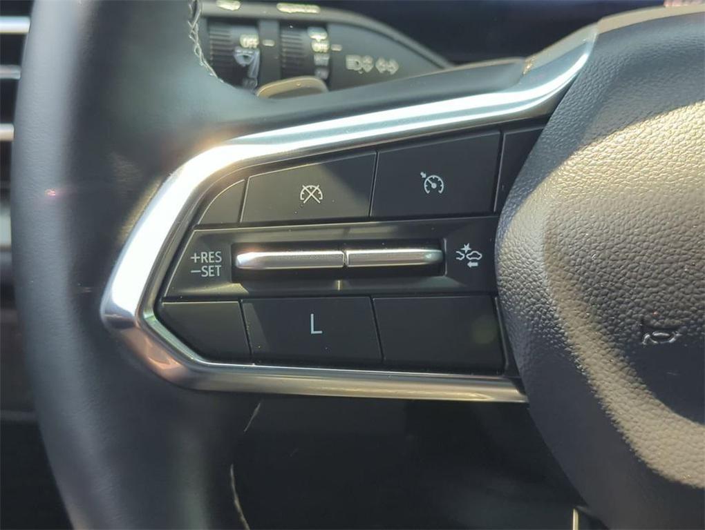 used 2025 Chevrolet Traverse car, priced at $38,998