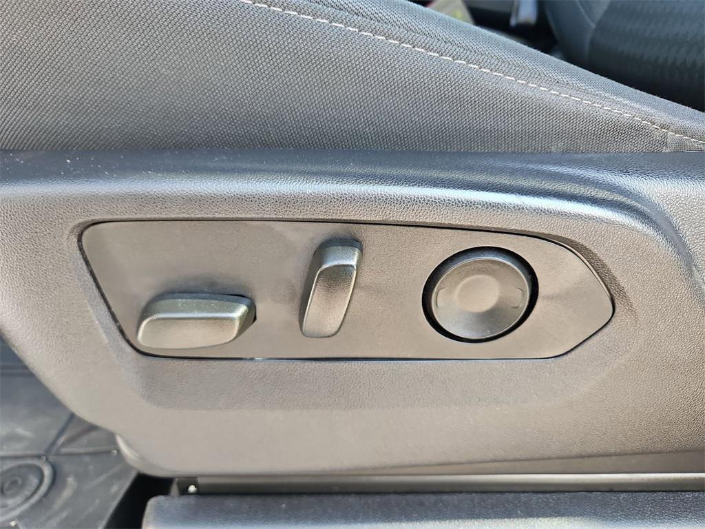 used 2024 Chevrolet Silverado 1500 car, priced at $34,998