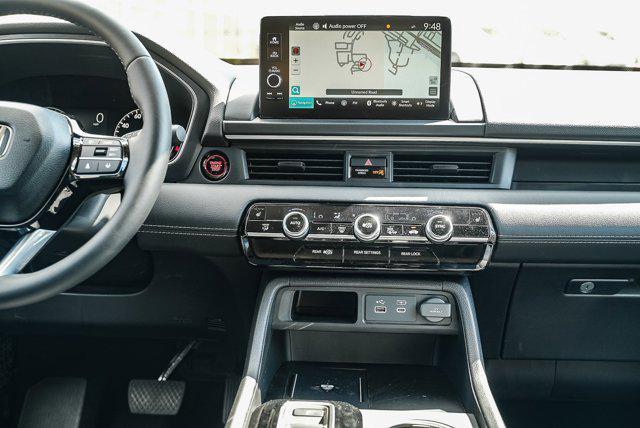 new 2025 Honda Pilot car, priced at $46,756