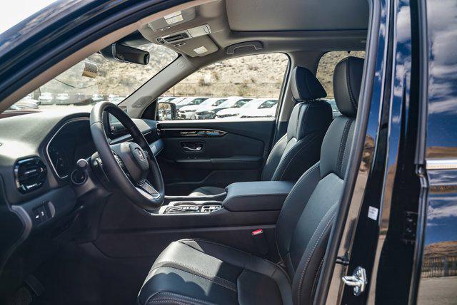 new 2025 Honda Pilot car, priced at $46,756
