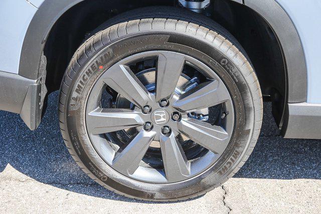 new 2025 Honda Pilot car, priced at $42,150