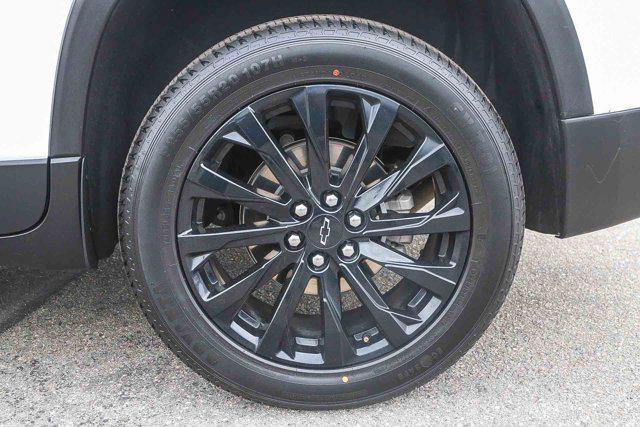 used 2023 Chevrolet Traverse car, priced at $30,100