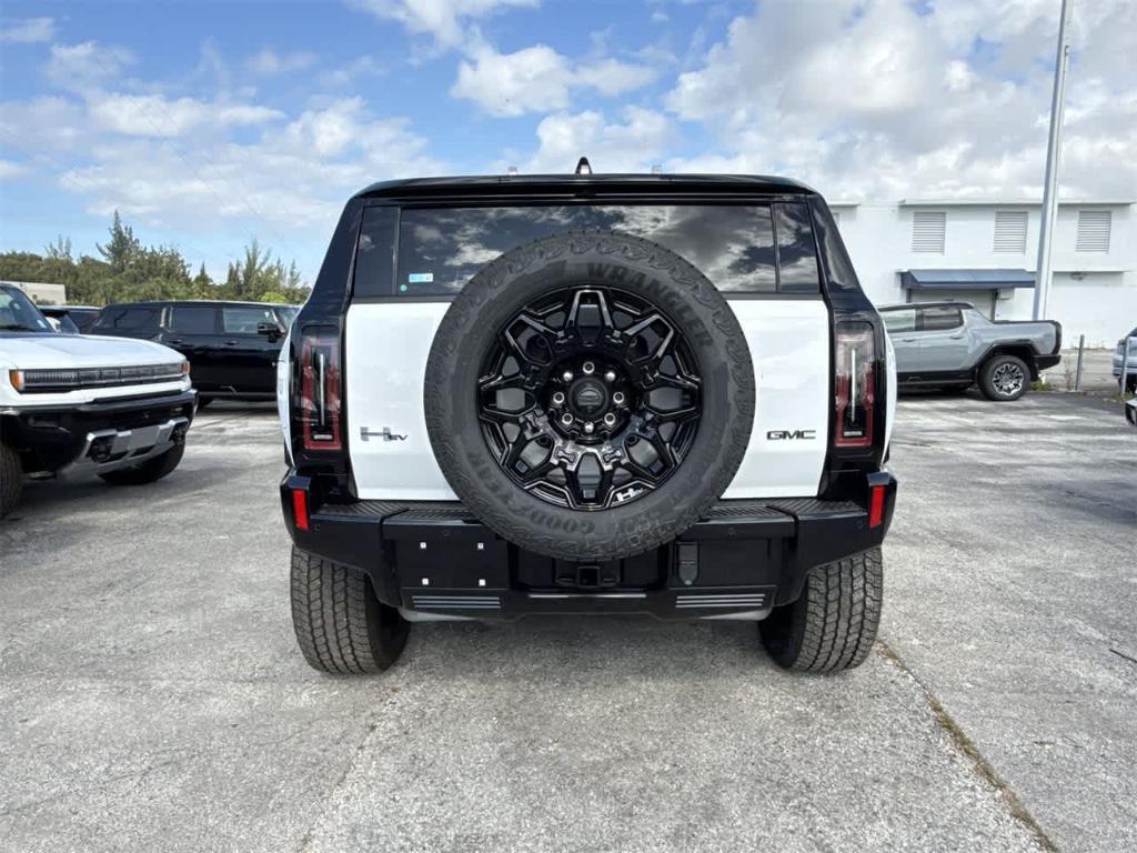 new 2025 GMC HUMMER EV car