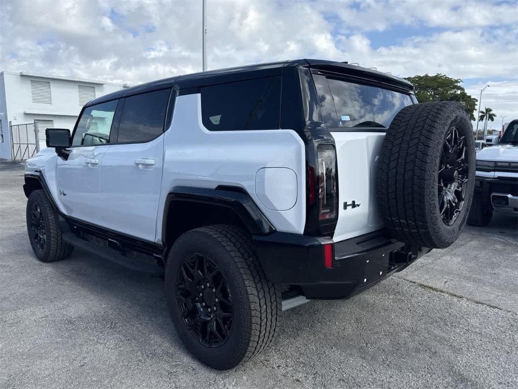 new 2025 GMC HUMMER EV car