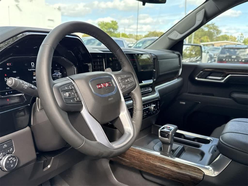 new 2025 GMC Sierra 1500 car, priced at $57,880