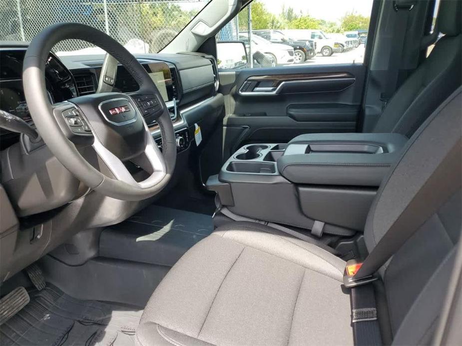 new 2024 GMC Sierra 1500 car, priced at $51,874