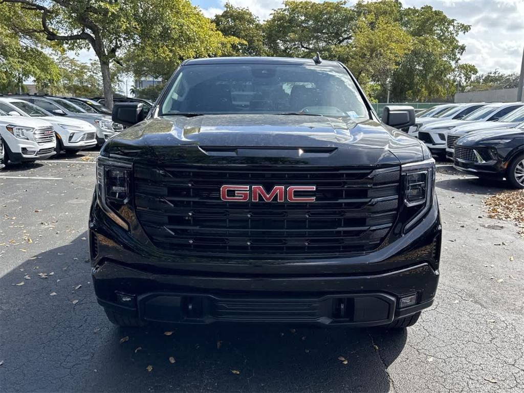 new 2025 GMC Sierra 1500 car, priced at $56,040