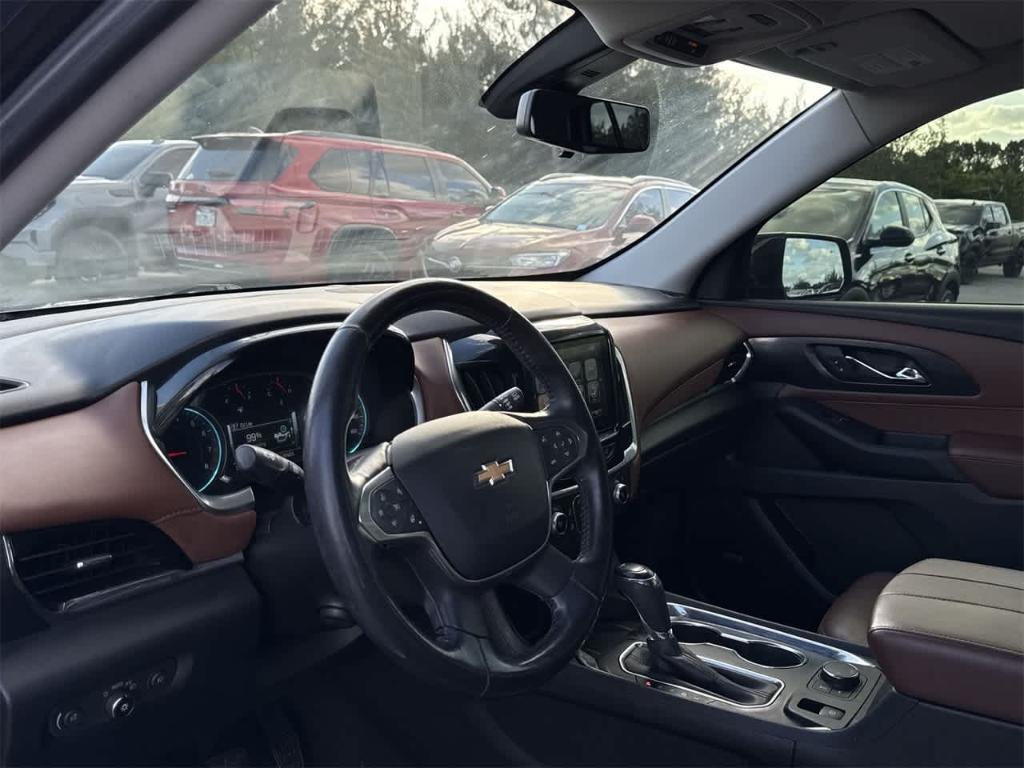 used 2018 Chevrolet Traverse car, priced at $18,904