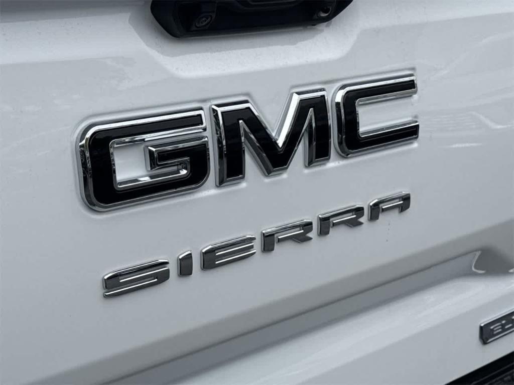 new 2025 GMC Sierra 1500 car, priced at $60,335