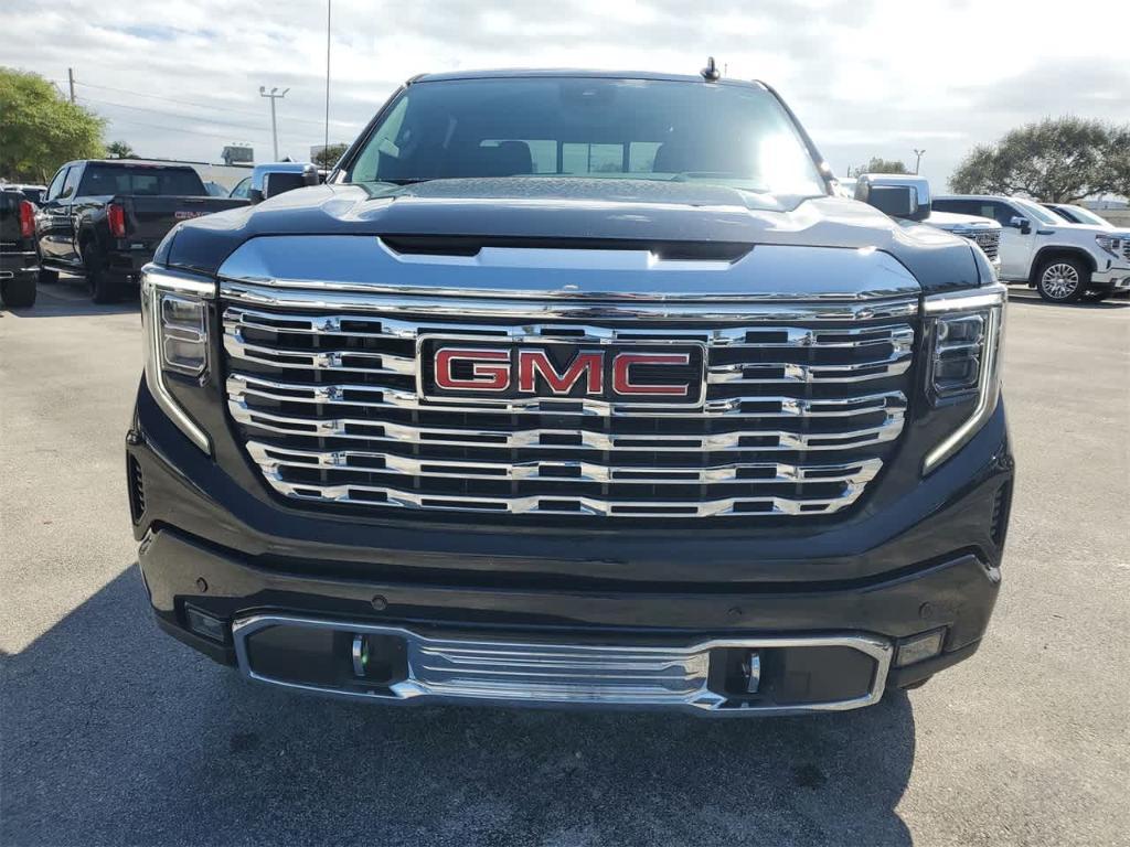 new 2024 GMC Sierra 1500 car, priced at $70,562