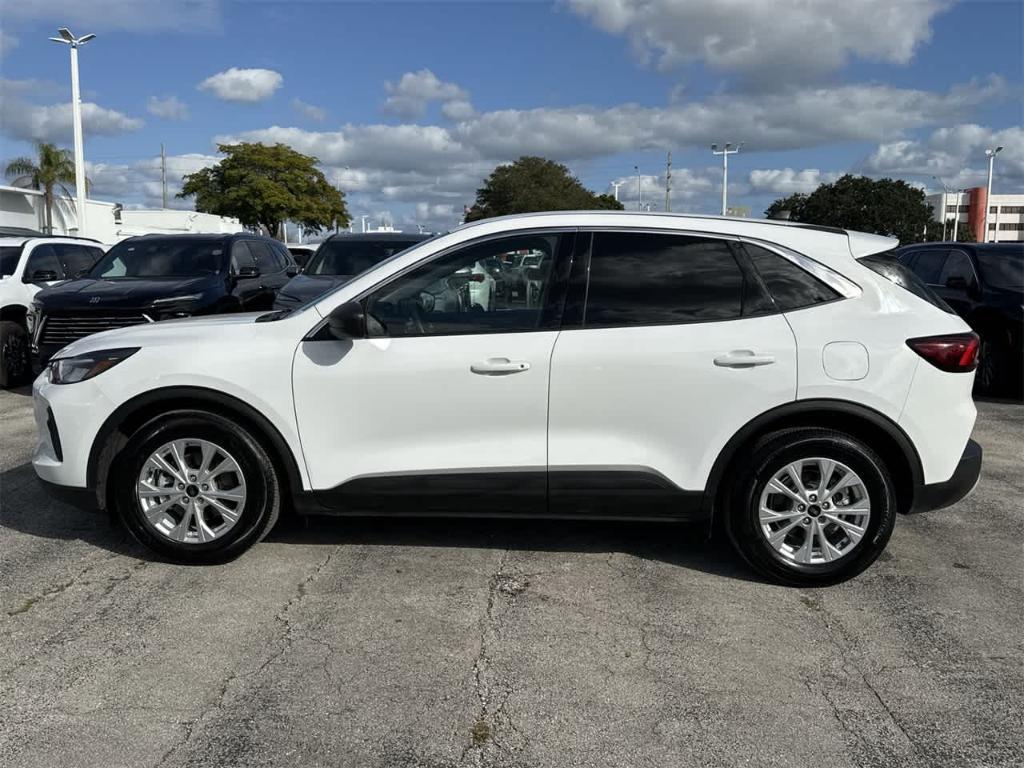 used 2023 Ford Escape car, priced at $18,084