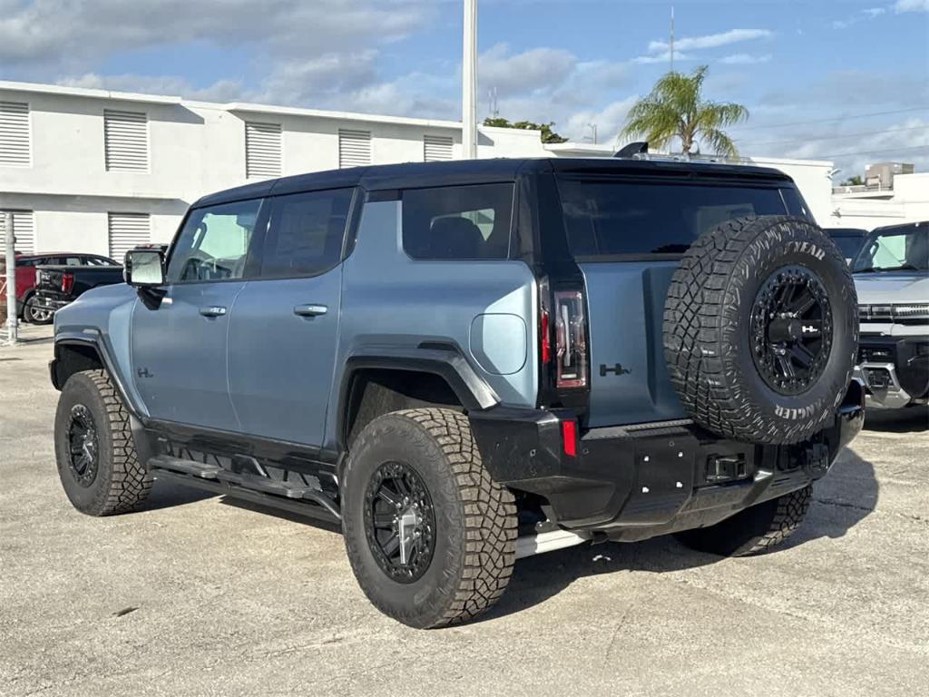 new 2024 GMC HUMMER EV car