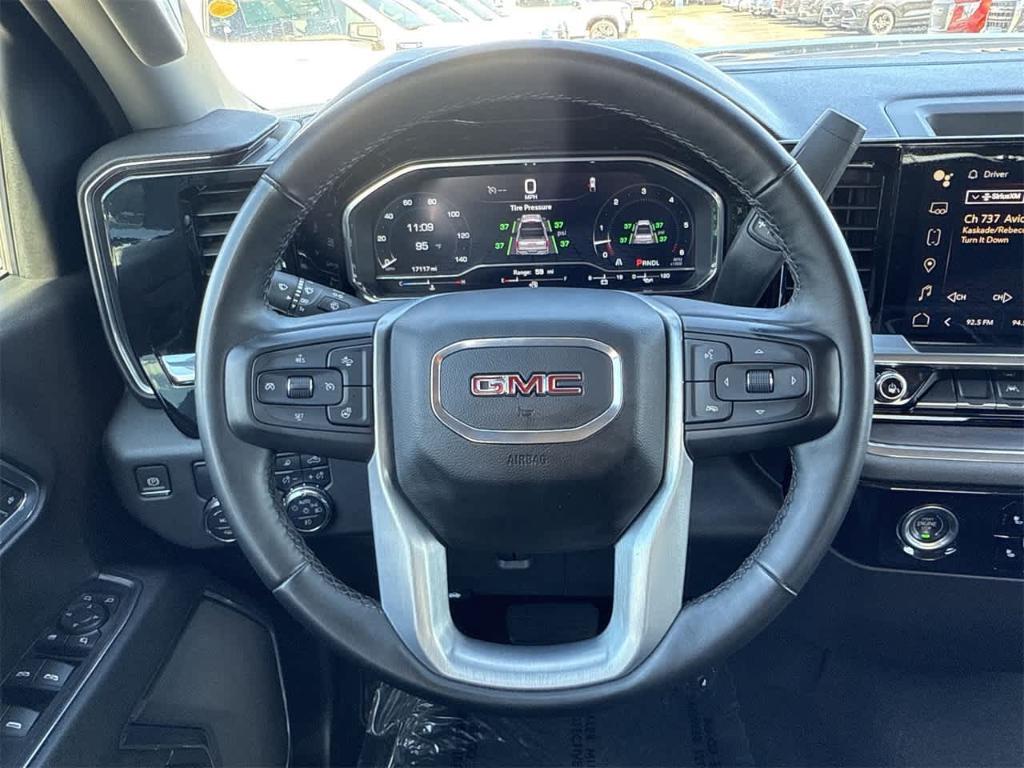 used 2024 GMC Sierra 1500 car, priced at $43,115