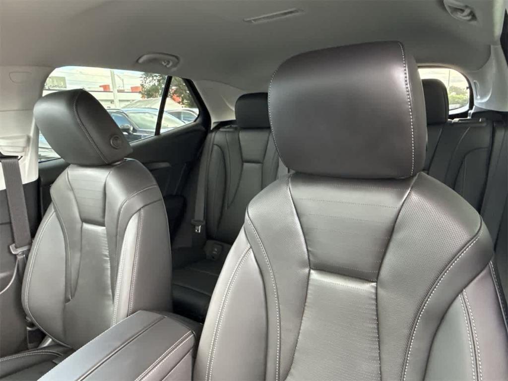 new 2025 Buick Envision car