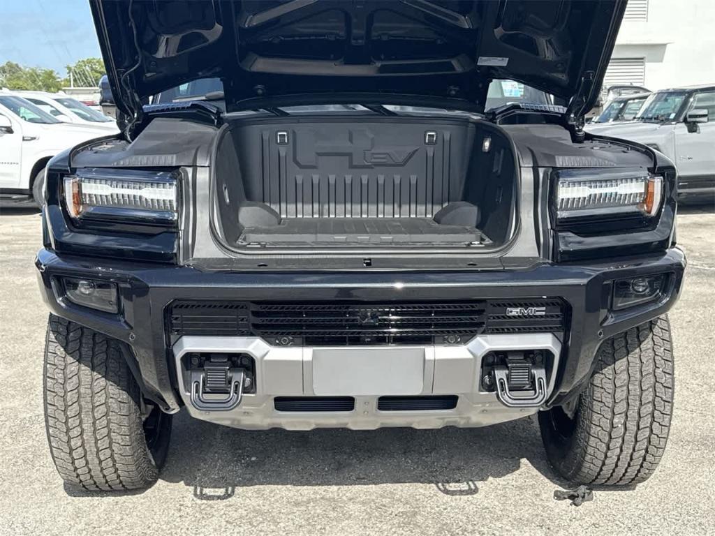 new 2025 GMC HUMMER EV car