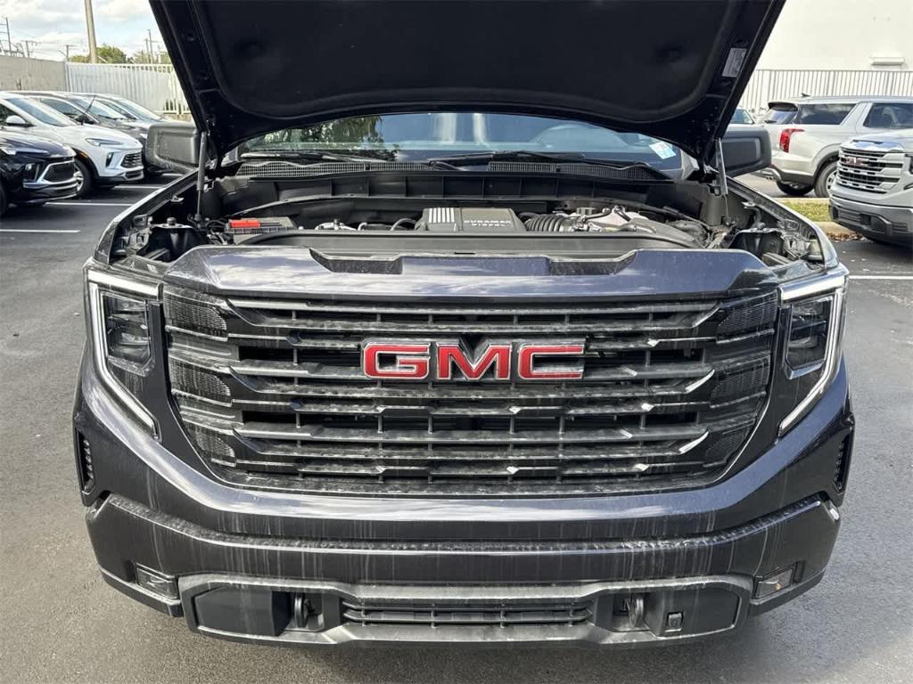 new 2025 GMC Sierra 1500 car, priced at $57,885