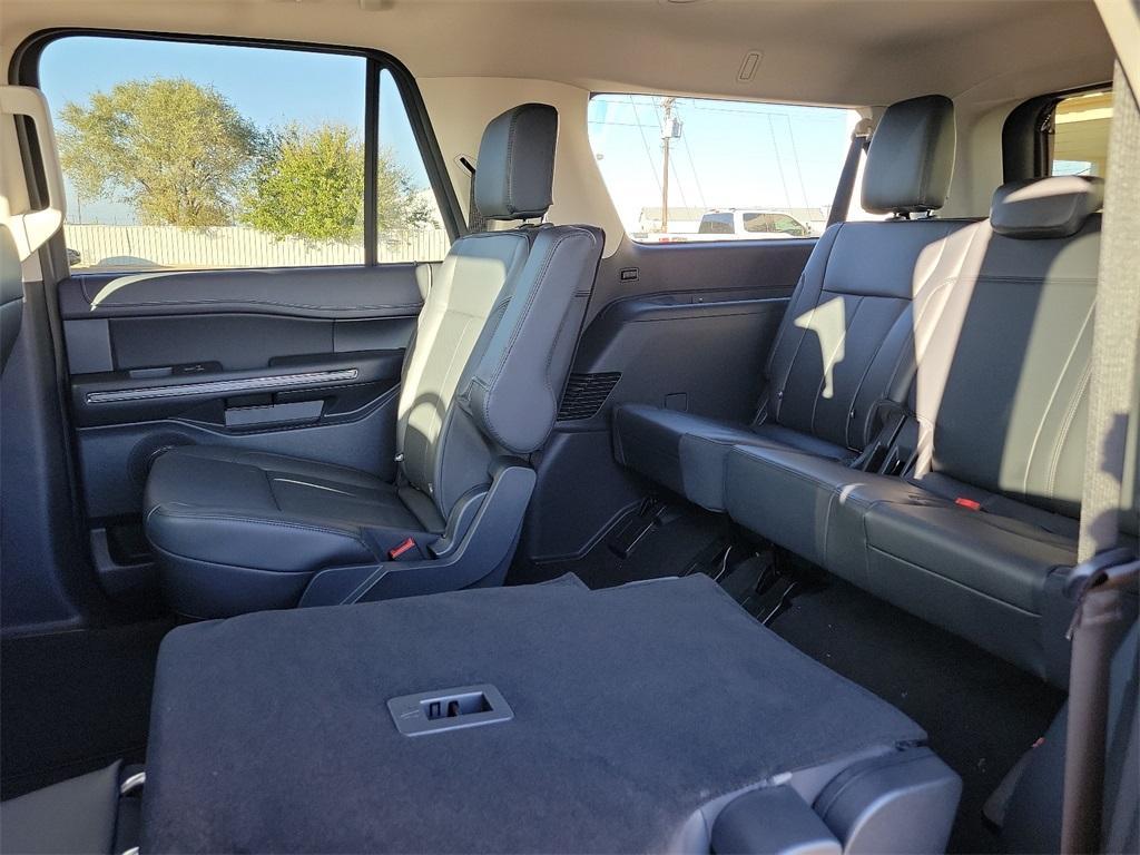 new 2024 Ford Expedition Max car, priced at $62,117