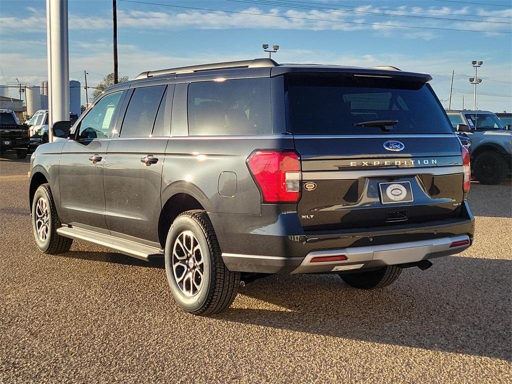 new 2024 Ford Expedition Max car, priced at $62,117