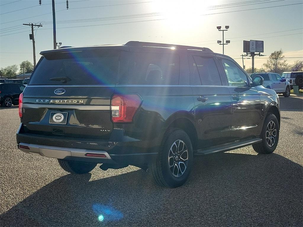 new 2024 Ford Expedition Max car, priced at $62,117