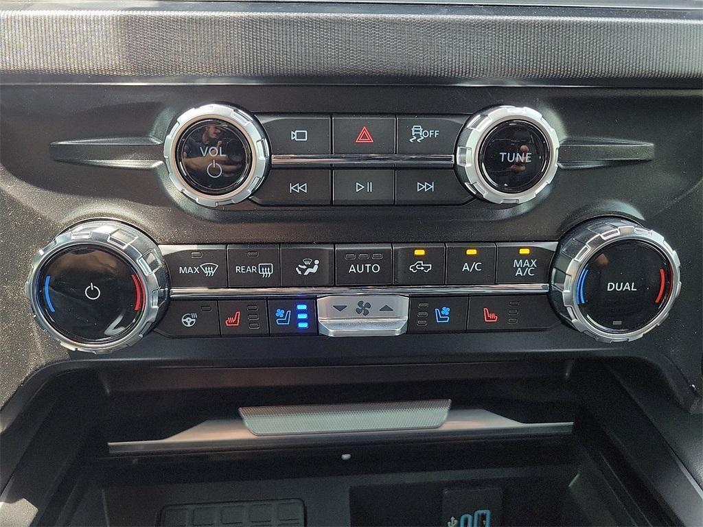 new 2025 Ford F-250 car, priced at $91,300