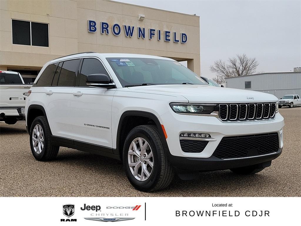 used 2022 Jeep Grand Cherokee car, priced at $27,997